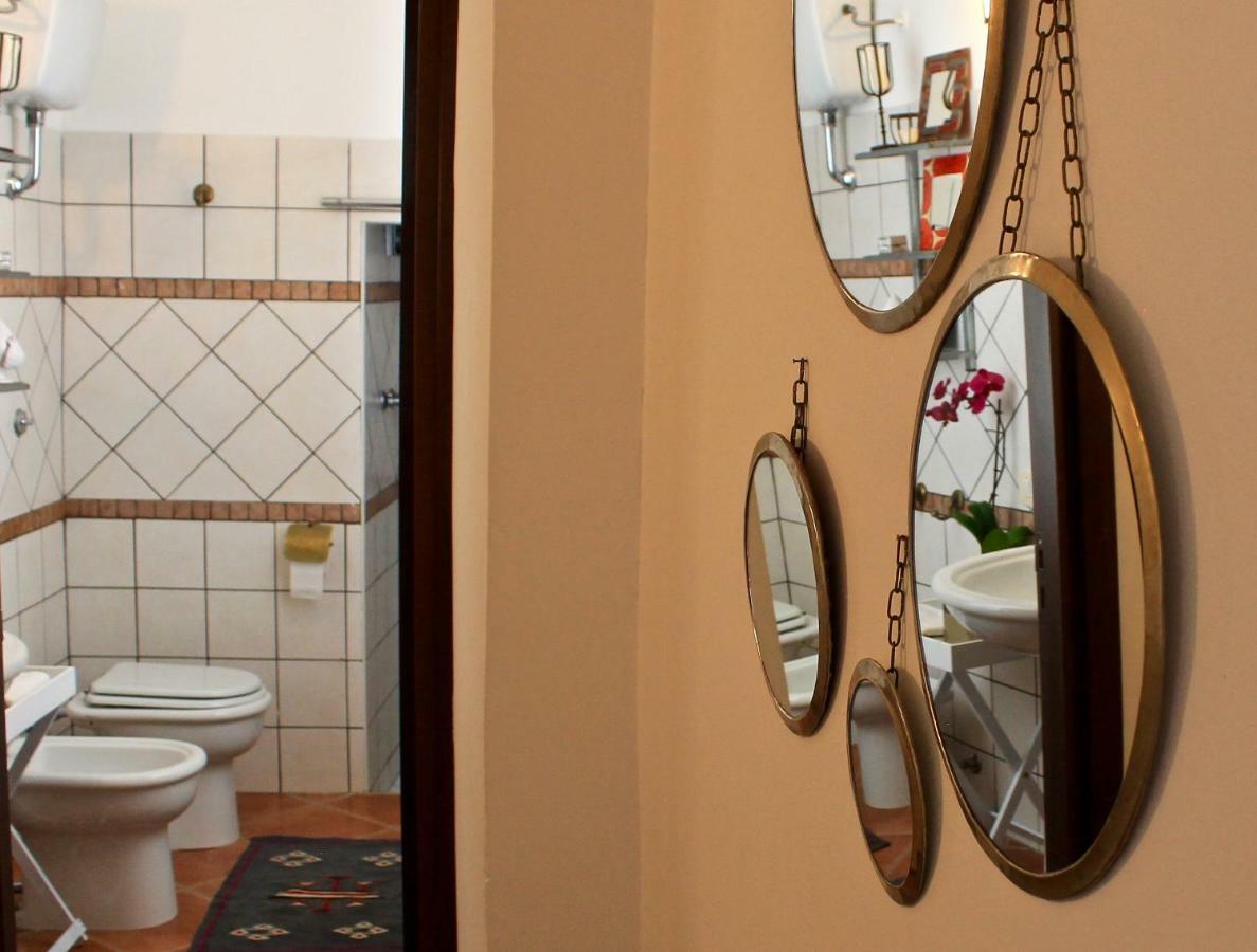 לצ'ה Buon Consiglio B&B מראה חיצוני תמונה
